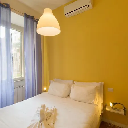 Apartment Genesis Charming